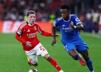 Real Madrid leva provas de racismo contra Vini Jr. à Uefa