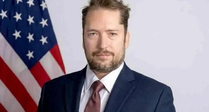 Visto de aliado de Trump é cassado antes de visita a Bolsonaro