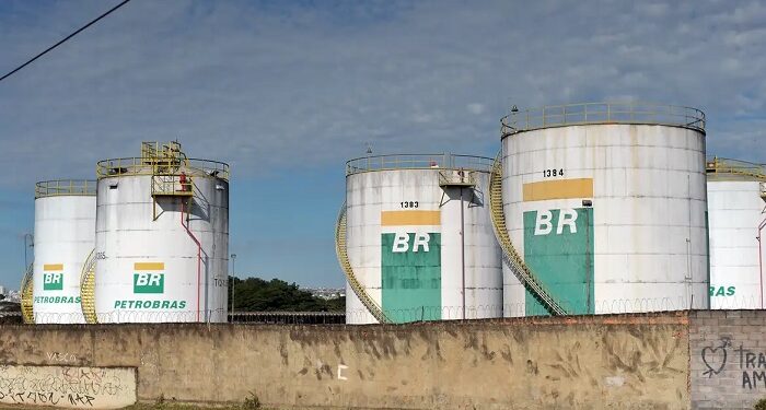 Consumidor sofre com privatização da BR Distribuidora