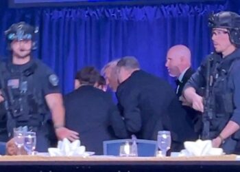 EUA têm longa tradição de atentados contra presidentes 