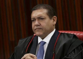 Nunes Marques assume comando do TSE dia 12 de maio