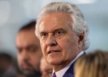 Caiado cita ‘autoridade moral’ e exige explicações de Bolsonaro