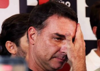 Delação de Vorcaro aponta funções de Flávio Bolsonaro e Dark Horse