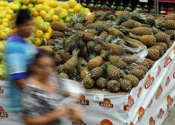 Abril: inflação cai a 0,67% sob pressão de alimentos e remédios