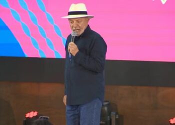 Presidente Lula faz radioterapia no couro cabeludo