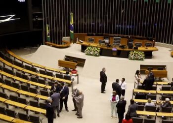 PL dos partidos aumenta risco de corrupção, alerta Transparência