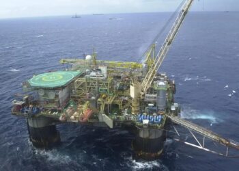 Brasil bate recorde de petróleo em meio ao conflito no Irã