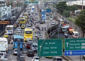 Violando a lei: ônibus do Rio deixarão de aceitar dinheiro