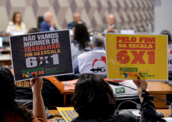 Oposição articula para frear PEC 6×1 no Senado