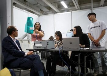 Petro denuncia fraude contra o voto na eleição da Colômbia