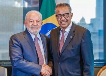 Lula lidera no G7 esforço global por acordo contra pandemias