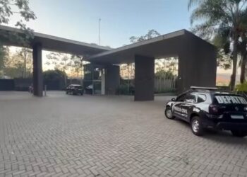 Polícia investiga furto milionário à mansão do pai de Vorcaro