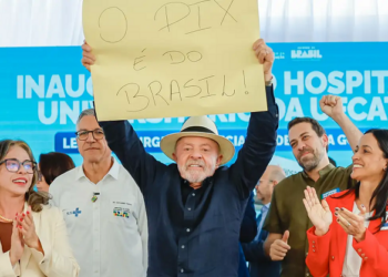 Lula defende Pix e diz que sistema assusta americanos