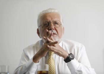 STF impõe medidas restritivas a Jaques Wagner após operação da PF
