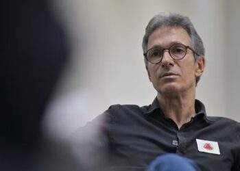 Novo desconvida Zema de evento em SC após atritos políticos