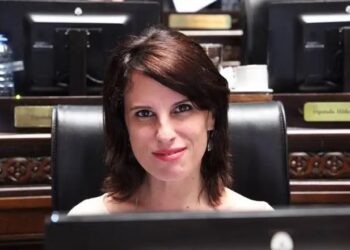 Deputada argentina chama Lula de estadista e condena Milei
