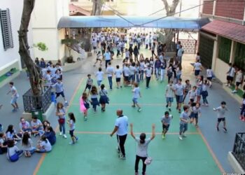 Papel das escolas no combate à violência contra meninas