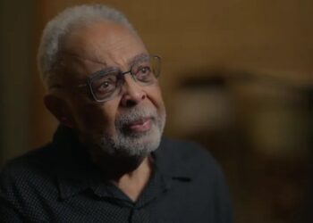 Gilberto Gil olha todo dia para foto da infância de Preta Gil