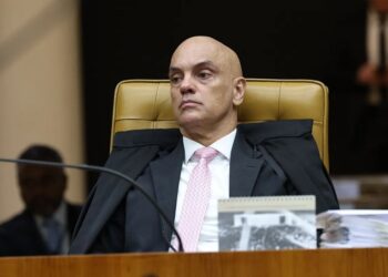 Moraes dá 48h para Bolsonaro explicar vídeo de IA