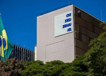 Indústria brasileira repudia taxação dos EUA sobre o Brasil