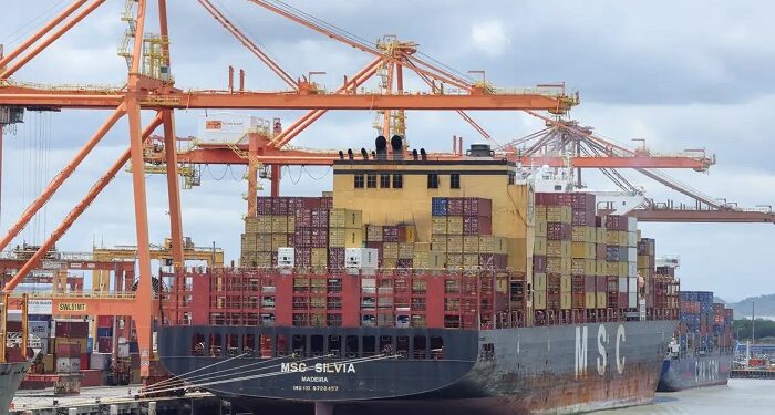 Brasil e EUA retomam negociação comercial