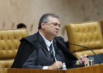 Dino aciona PF por fraudes de R$ 55 mi nas ‘emendas PIX’