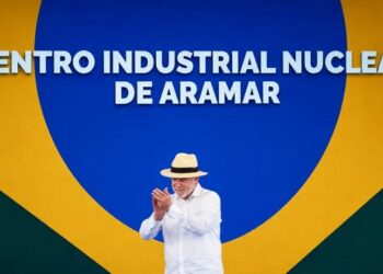 Lula defende enriquecimento de urânio para fins pacíficos