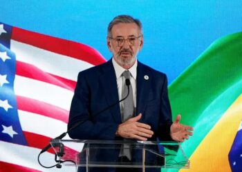 Lula discute com empresários reciprocidade após taxas dos EUA
