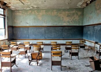 Ligeira melhora não esconde situação crítica da educação escolar no Brasil