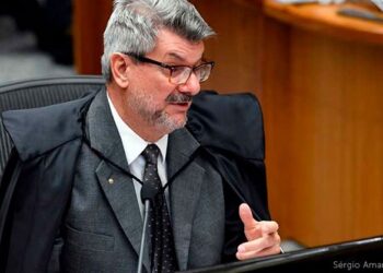 AGU pede ao STF cassação de ministro acusado de assédio