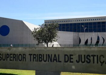 STJ trava ações sobre aluguel por temporada em condomínios
