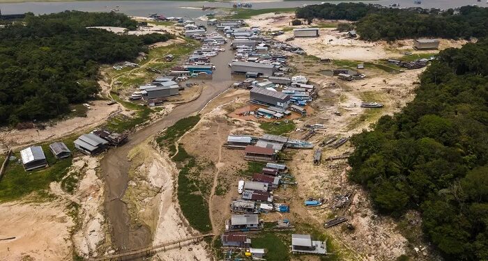 Seca na Amazônia atingiu 38% das áreas habitadas