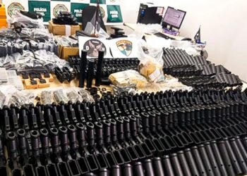 “Exército paralelo” compra e vende armas no Brasil