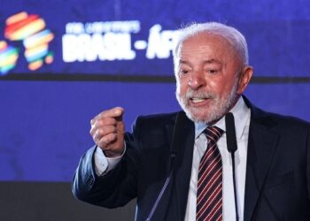 Lula a Trump: “Não duvide das urnas e nem se meta nas eleições”