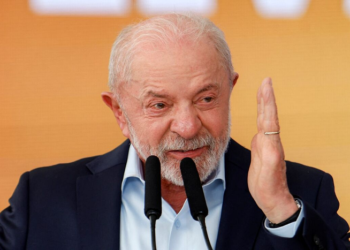 Em um quarto mandato, Lula defende reforma do judiciário