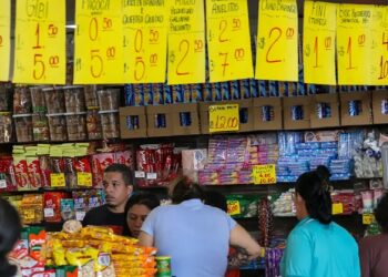 Governo prevê crédito a empresas afetadas por fim da 6×1