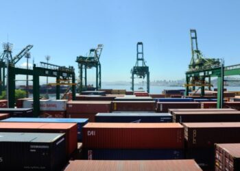 Balança comercial tem superávit de US$ 7,74 bilhões em setembro