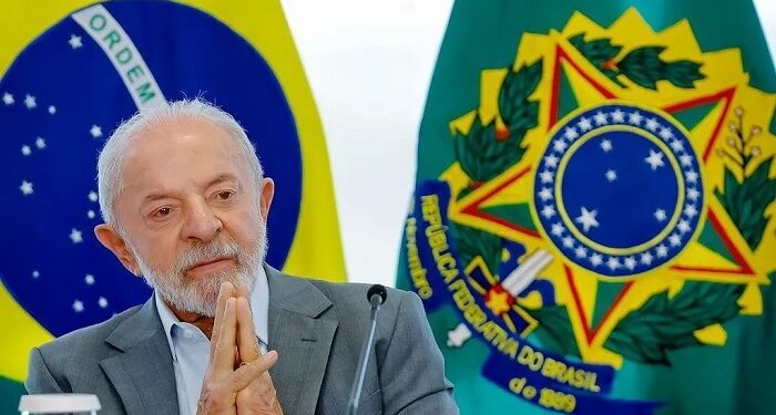 Trump e Milei serão convidados por Lula para cerimônia de posse
